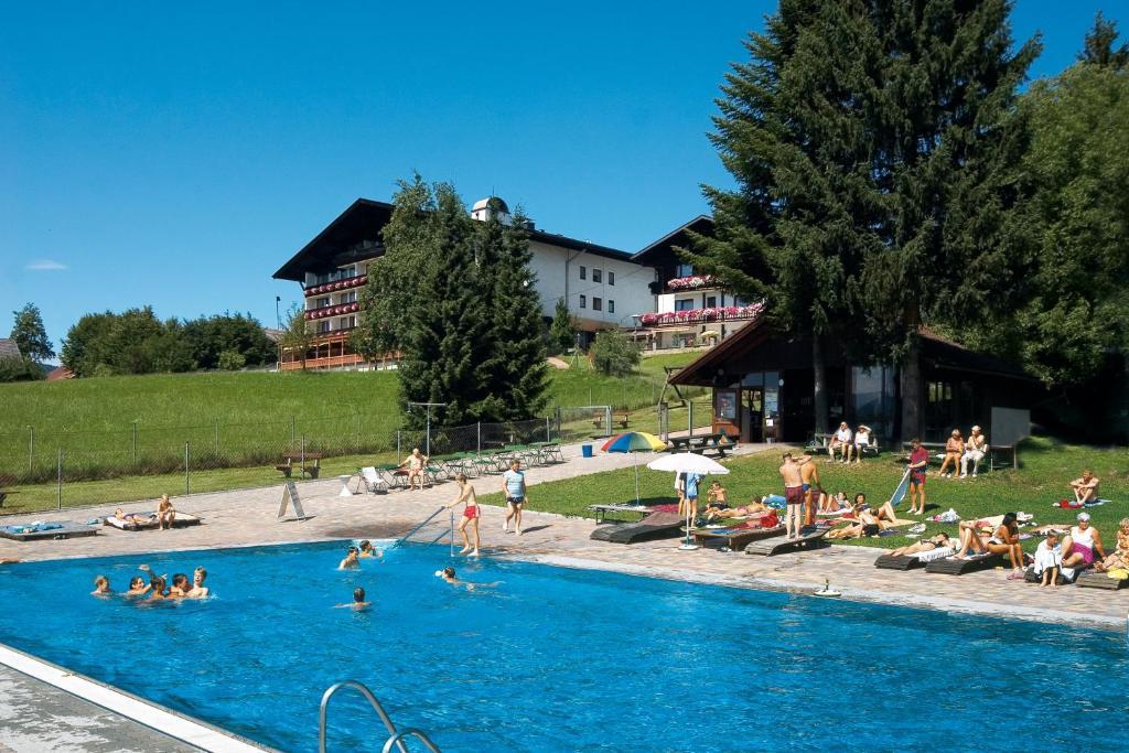 Hotel Lohninger-Schober Sankt Georgen im Attergau Exteriör bild